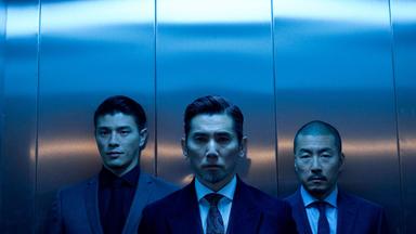 Poster episodio Deber/Vergüenza 1x1