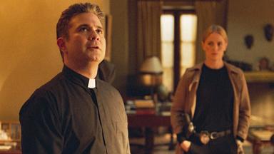 Poster episodio Blood & Treasure 1x11