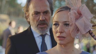 Poster episodio Vivir sin permiso 1x11