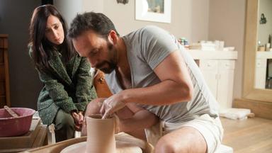 Poster episodio Club de Cuervos 1x6