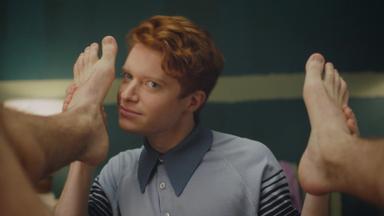 Poster episodio Bonding 1x3