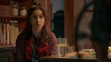 Poster episodio La Republica de Sarah 1x11