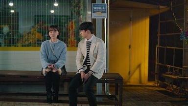 Poster episodio ¡Tierra, Trágame! 1x6