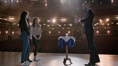 Poster episodio Morir por arte de magia 1x7