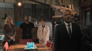 Poster episodio NCIS: Sydney 2x1