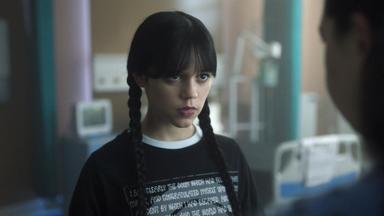 Poster episodio Merlina 2x5