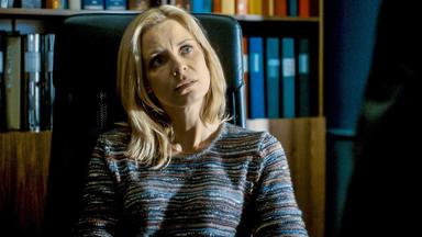 Poster episodio Código 100 1x3