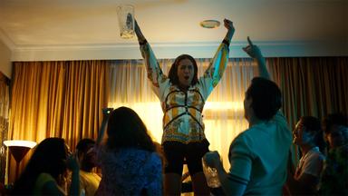 Poster episodio Why Are You Like This? 1x5