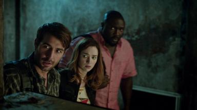 Poster episodio Zoo 1x8