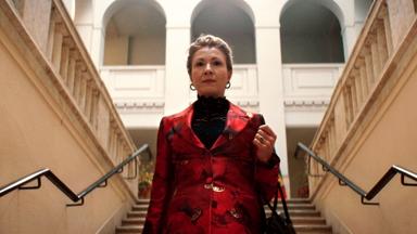 Poster episodio Unfamiliar 1x6