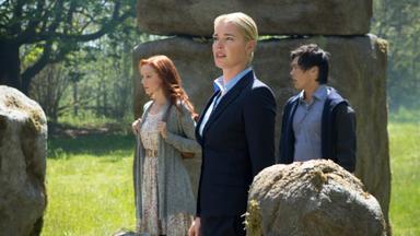 Poster episodio The Librarians 1x1