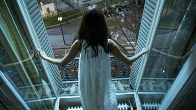 Poster episodio El bebé de Rosemary 1x1