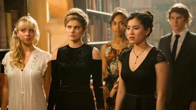 Poster episodio El club de las cosas mágicas 1x16