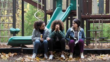 Poster episodio Trinkets 1x5