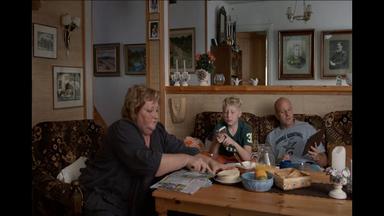 Poster episodio Bonus Family 1x2