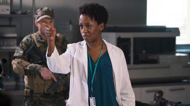 Poster episodio Van Helsing 1x2