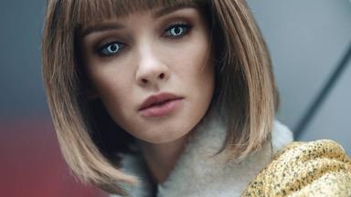 Poster episodio Mejores que nosotros 1x1