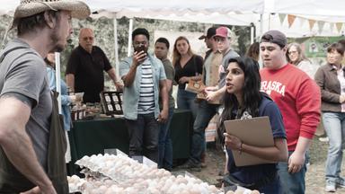 Poster episodio Bless This Mess 1x5