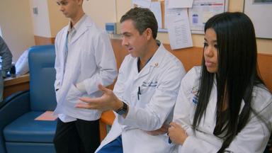 Poster episodio Lenox Hill 1x2