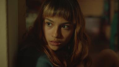 Poster episodio Cometierra 1x6