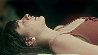 Poster episodio Oscuro deseo 1x2