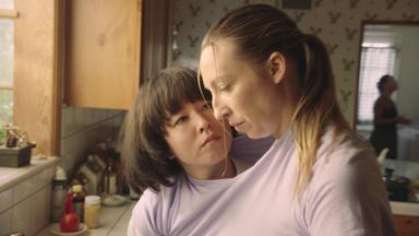 Poster episodio PEN15 1x9