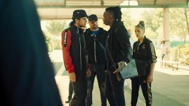 Poster episodio Tony (Dealer) 1x8