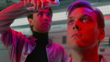 Poster episodio Otra vida 1x6