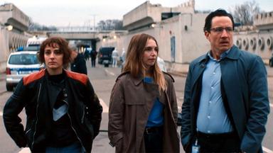 Poster episodio Unfamiliar 1x4