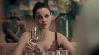 Poster episodio Oscuro deseo 1x8