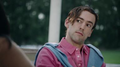 Poster episodio Club de Cuervos 1x7