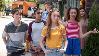 Poster episodio Holly Hobbie 1x9