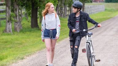 Poster episodio Holly Hobbie 1x2