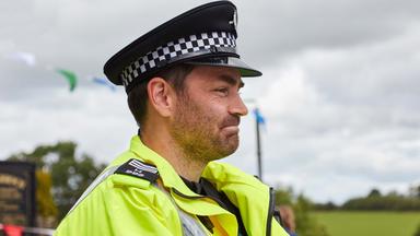 Poster episodio Deadwater Fell 1x1