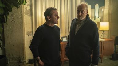 Poster episodio Rabbit Hole: Juego de mentiras 1x3