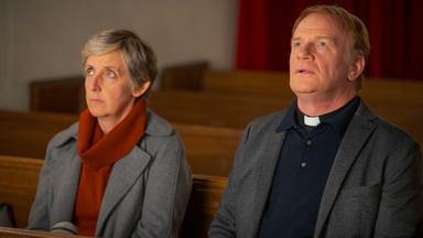 Poster episodio The Pact 1x4