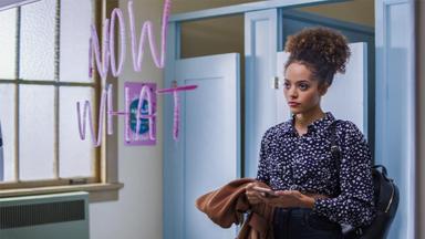 Poster episodio Trinkets 1x10