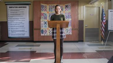 Poster episodio Trinkets 1x6