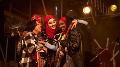 Poster episodio We Are Lady Parts 1x6