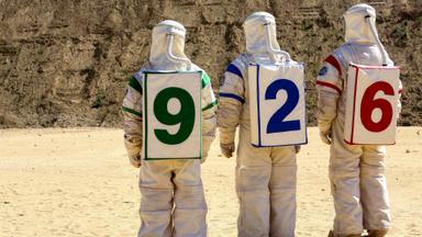Poster episodio Moonbase 8 1x4