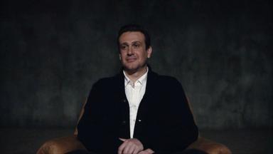 Poster episodio Mensajes desde otro lugar 1x10