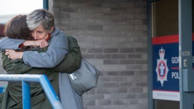 Poster episodio The Pact 1x5