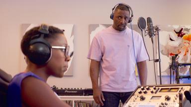 Poster episodio Turn Up Charlie 1x4