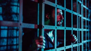 Poster episodio Guerra de vampiros 1x1