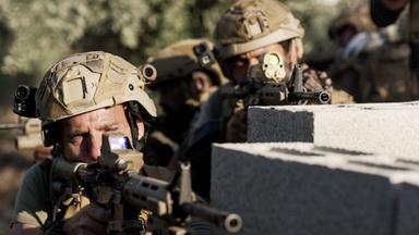 Poster episodio La chica de Oslo 1x10