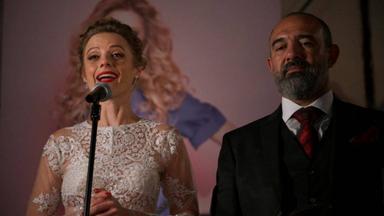 Poster episodio La muchacha que limpia 1x1