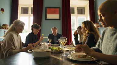 Poster episodio The Beast Must Die 1x2