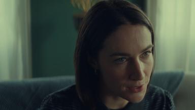 Poster episodio Obituary 2x1