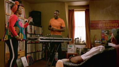 Poster episodio Turn Up Charlie 1x1