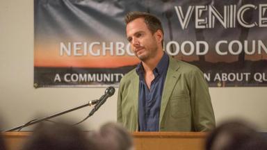 Poster episodio Flaked 1x8